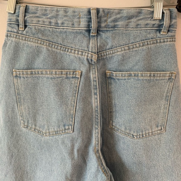 KOTN High Rise Jeans Women’s 2 light wash Pants Denim - Picture 2 of 10